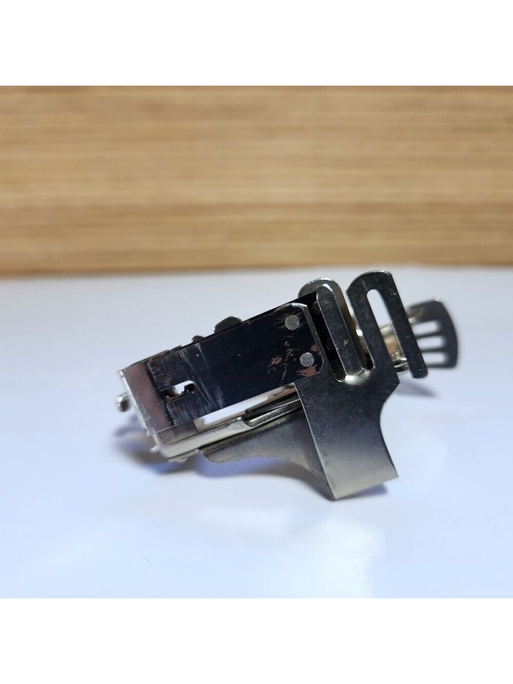 Singer Ruffler Foot Attachment 1261 For Singer Sewing Machine - Picture 7 of 7